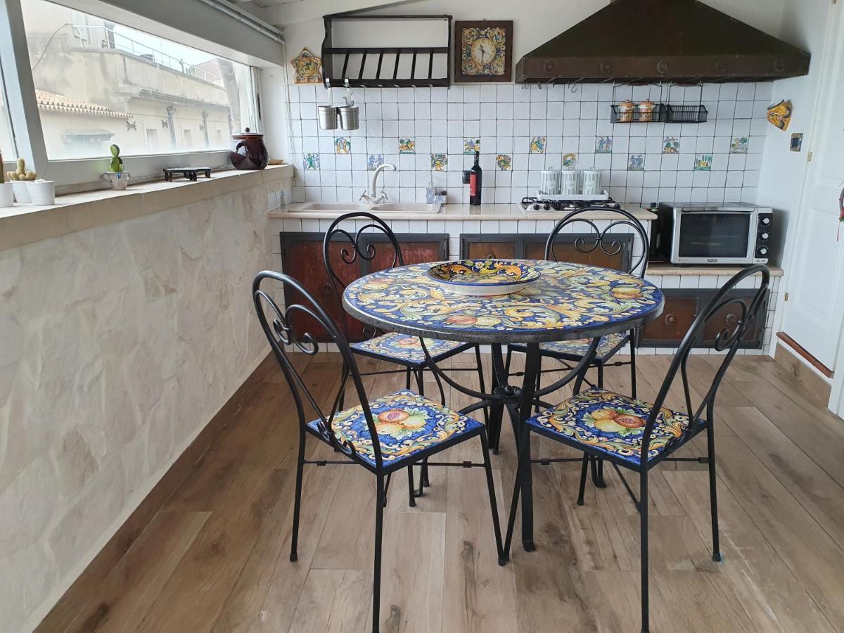 Palazzo Giufa Apartman Szirakúza Kültér fotó